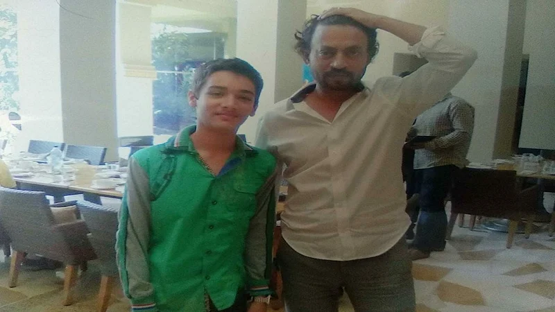 "मेहनत आणि निष्ठा ठेवून काम करत रहा, खूप मोठा होशील.... "
