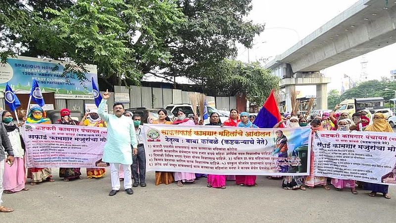 पिंपरीत साफसफाई महिला कामगारांचे आंदोलन; काय आहेत मागण्या? वाचा