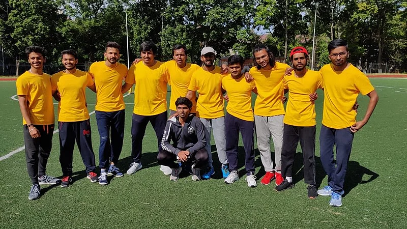 रशिया, बाल्टिकमध्ये अडकलेले विद्यार्थी घालतायेत मायदेशी आणण्याची साद