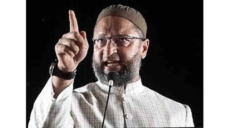 Asaduddin owaisi predicts firing at Shaheen baug after delhi elections.gif
