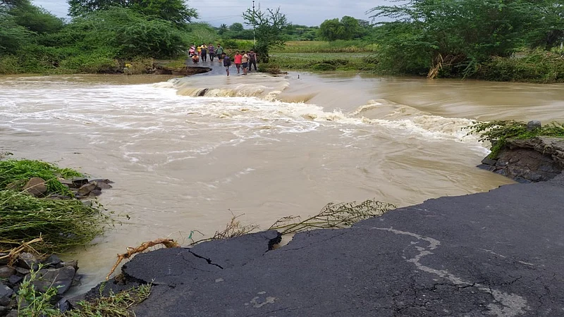उस्मानाबाद पाऊस.jpg
