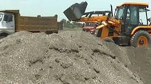 Sand extraction in the city from smugglers in Shirur-Pune