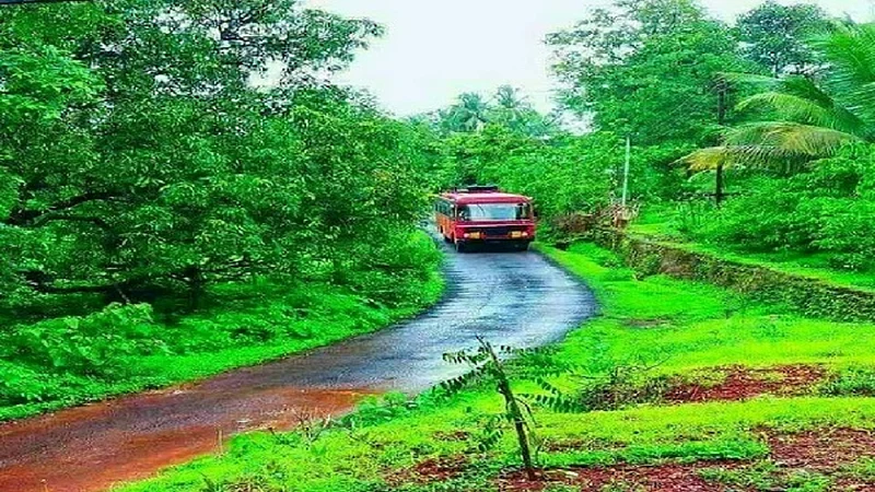 चल जाऊ गौरी गणपतीच्या सणाला! एसटी बसेससाठी तब्बल 8 हजार चाकरमान्यांचे आरक्षण