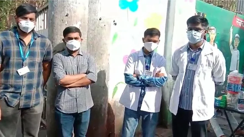 apprentice resident doctor from sassoon and BJ medical collge will Start Protest