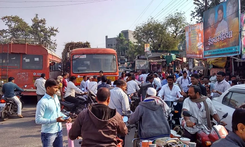 Traffic jam in Shevgaon due to bypass road