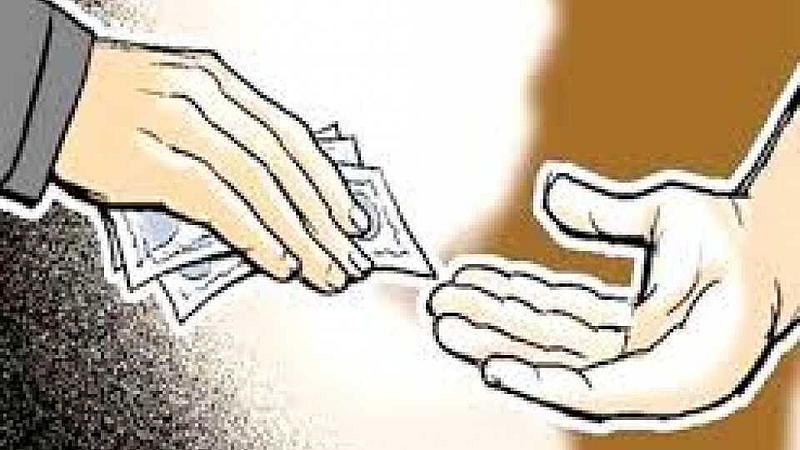Look Back 2020 : लाचेत 'महसूल' सुसाट; पोलिसांचा नंबर दाेन
