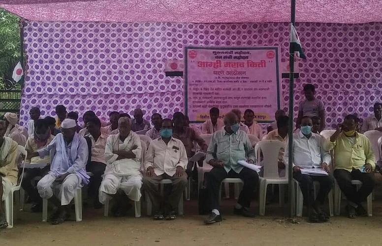 farmers demand to killed the tiger in rajura of chandrapur