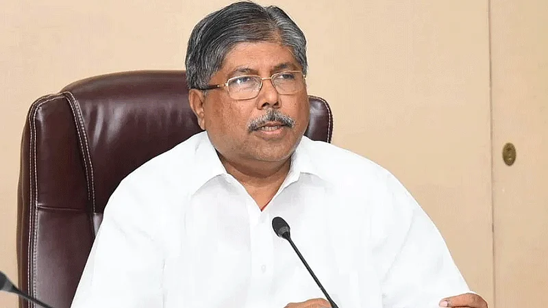 bjp leader chandrakant patil criticism on cm uddhav thackeray and maharashtra government