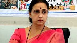 BJP's cautious stance on allegations against Minister Dhananjay Muden