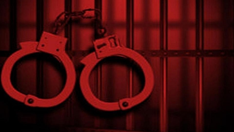 crime cases in kolhapur two sisters wedding destroyed 8 people arrested by police