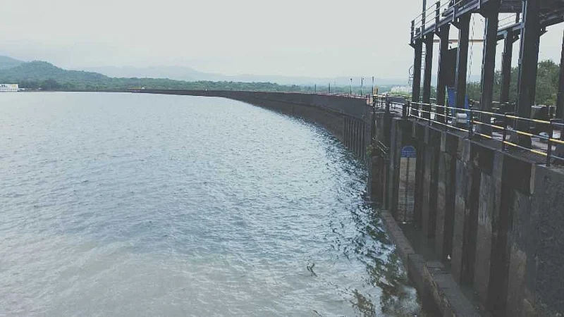 akola buldana Adequate water supply in large medium projects, raising the hopes of farmers