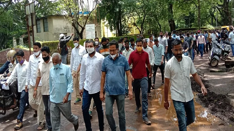 maratha minority protest against insult of shivaji maharaj idol in belgaum