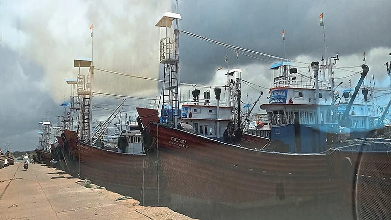 governtment order fishing ban period but fisherman took advantages nature environment