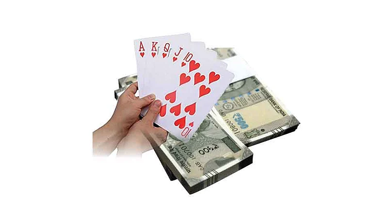 Police red on lodging Gambler in kolhapur