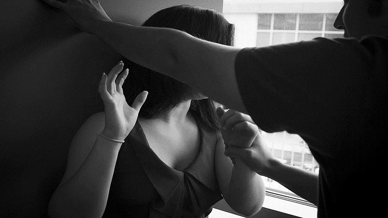 girl abuse.jpg
