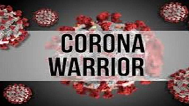 corona warriors one retired teachers meet a corona patients in hospital daily in ratnagiri