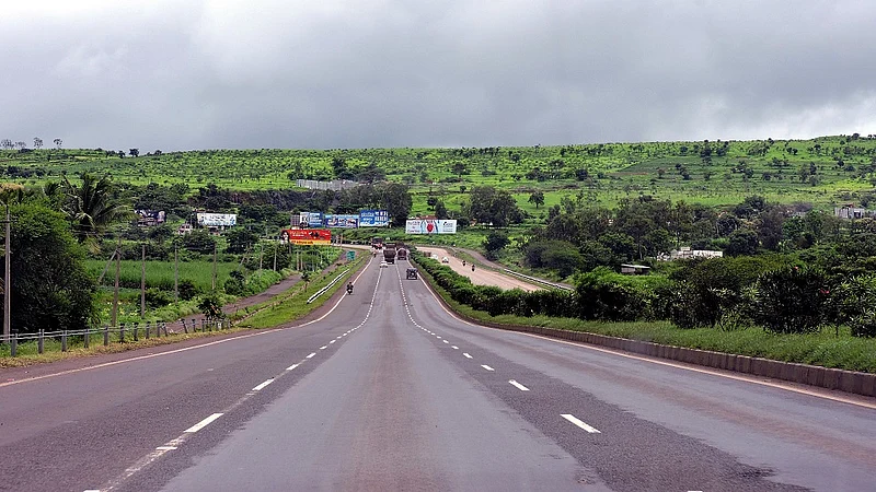 nashik -surat.jpg