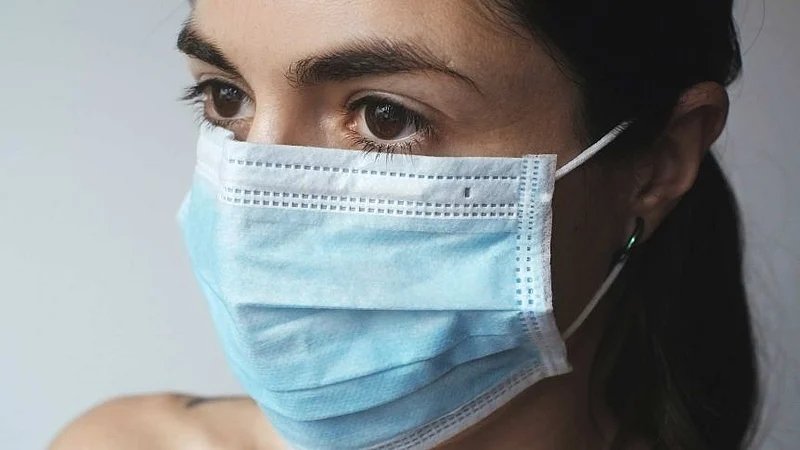 no mask use