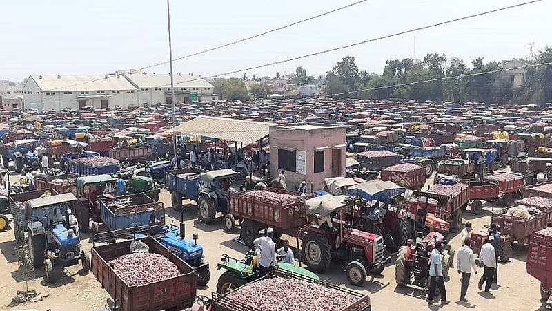 onion market nampur.jpg