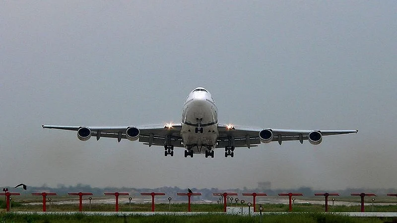 ozar airport.jpg