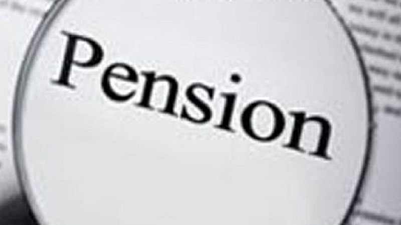 government take a decision working for in emergency pension holders stop in rajapur ratnagiri