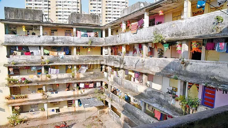 मुंबईतील सर्वांत मोठ्या नायगाव पोलिस वसाहतीसह मरोळ, वरळी पोलिस वसाहत सील