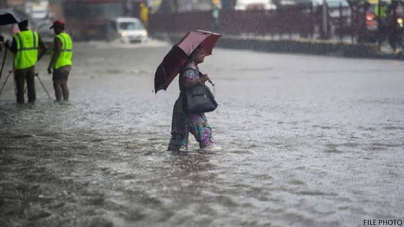 पावसाळा आला आजार घेऊन, पावसाळ्यात स्वतःचा आजारांपासून बचाव करण्यासाठीचं संपूर्ण गाईड..