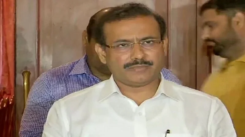 rajesh tope 1.jpg