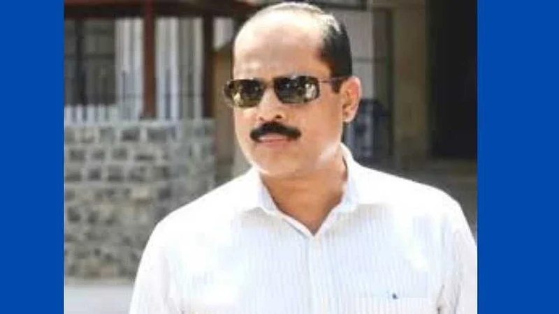 "सचिन वाझे हा मुख्यमंत्री उद्धव ठाकरेंच्या अत्यंत जवळचा माणूस"