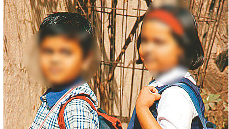 शाळेत पाठविण्यास पालकांचा नकार; सोशल डिस्टन्सिंगबाबत काळजी