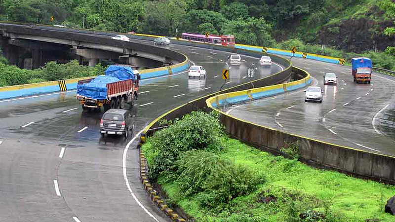 Mumbai Pune Expressway