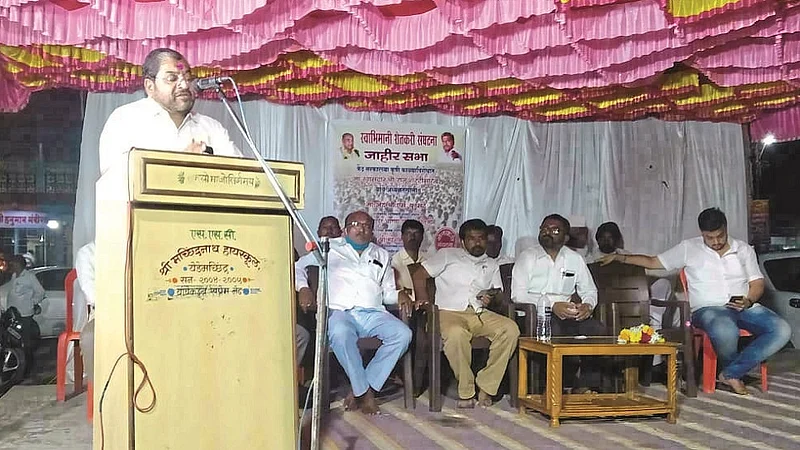 Kadaknath is a pattern of looting in contract farming; Criticism of Raju Shetty