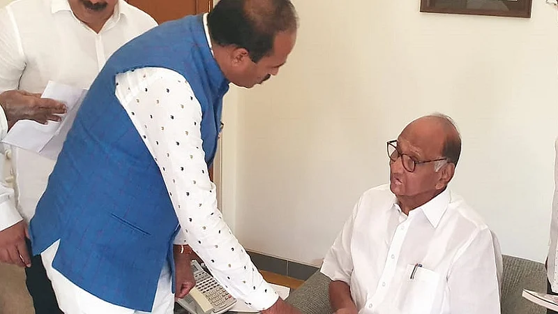 shrimant kokate sambhaji brigade may join ncp soon meets sharad pawar