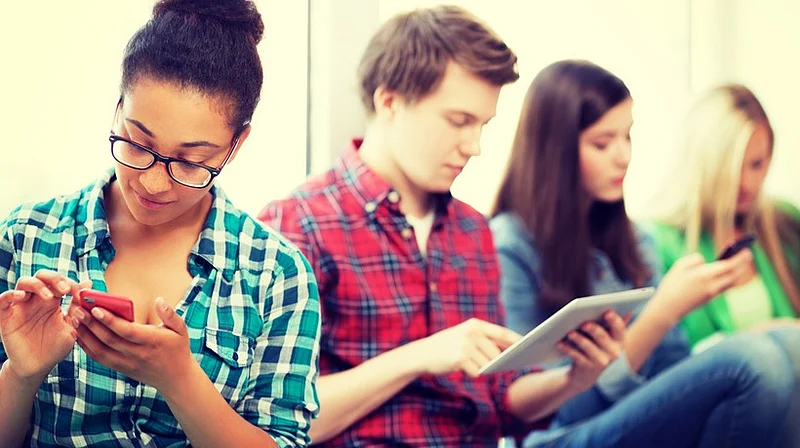 student Preparing for competitive exams in a safe environment Amravati education news