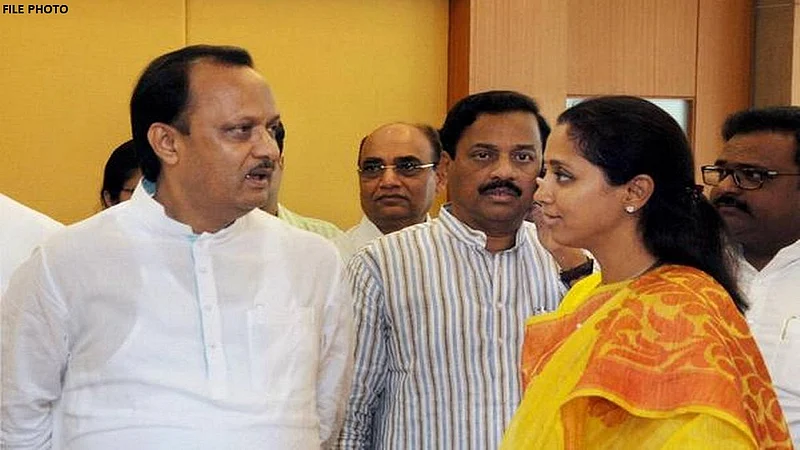 मोठी राजकीय घडामोड : अजित पवारांच्या भेटीसाठी सुप्रिया सुळे मंत्रालयात