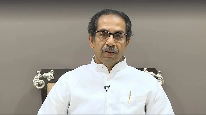 राज्य मंत्रीमंडळाचा महत्वाचा निर्णय : SEBC उमेदवारांना 'सवर्ण' आरक्षणाचा लाभ