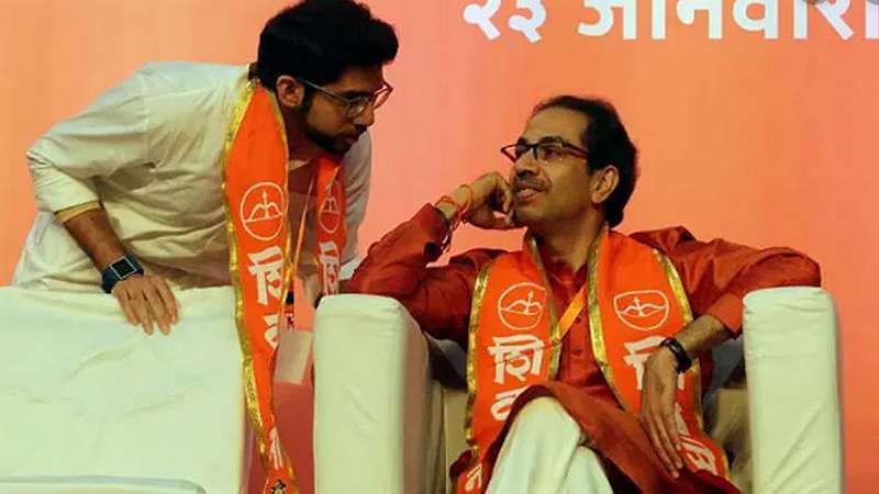 current political situation in maharashtra 2022 BJP trying to destroyed shiv sena leadership Aditya Thackeray uddhav Thackeray delhi