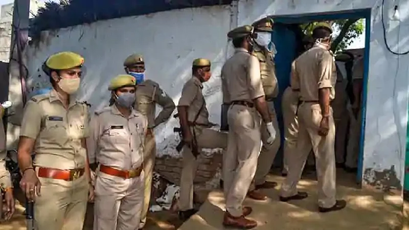 hathras case cbi takes investigation charge from up police