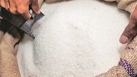 राज्यातील 17 साखर कारखान्यांकडे थकली 91 कोटींची "एफआरपी' }
