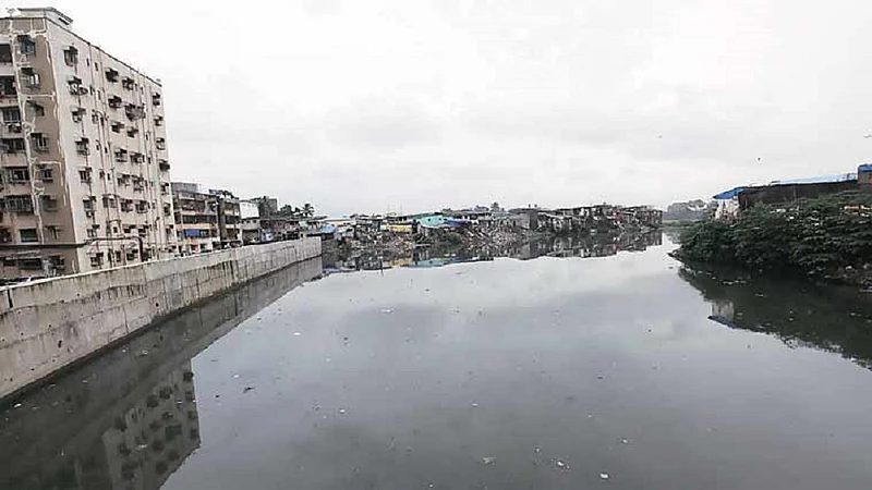 मुंबईतील नद्यांचे शुद्धीकरण कागदावरच; निविदांना प्रतिसादच मिळत नसल्याने पुन्हा मुदतवाढ