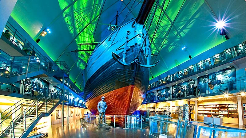 pailateer article by Shantanu Desai on Oslo museum Marathi blog