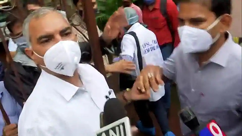CBI ची टीम तब्बल ६ तासाहून अधिक काळ होती सुशांतच्या घरी, नेमकं काय घडलं तपासात