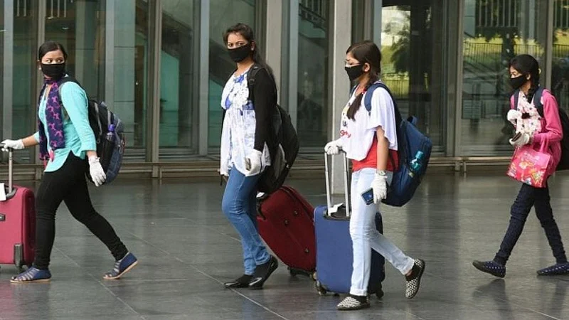 Corona-Students
