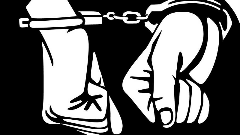police sub-Inspector arrested for taking bribe