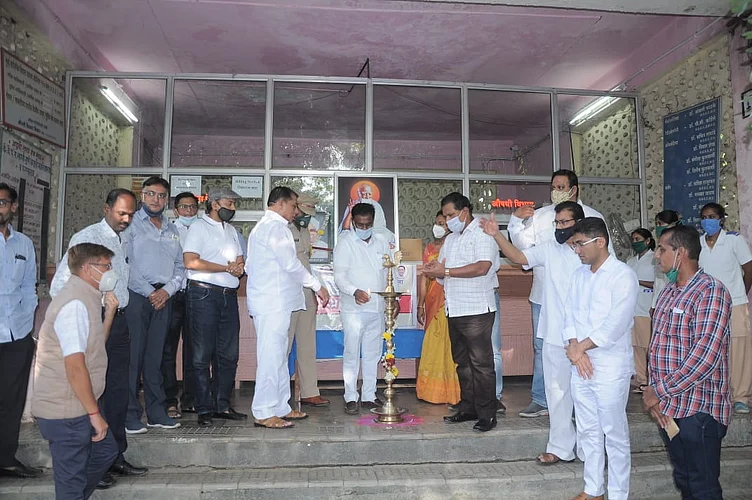 In Guru Anand Ayurveda College covid Center started in Ahmednagar district