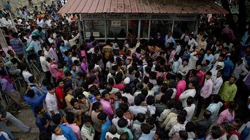 Crowd-for-pass