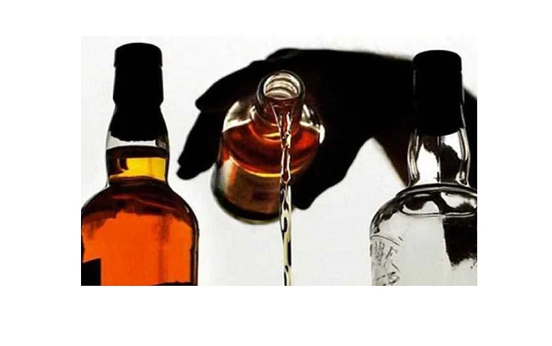 Excise Duty Department Worry About Alcohol Thieves Kolhapur Marathi News
