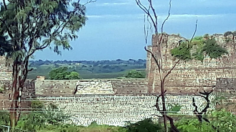 Dharur Fort