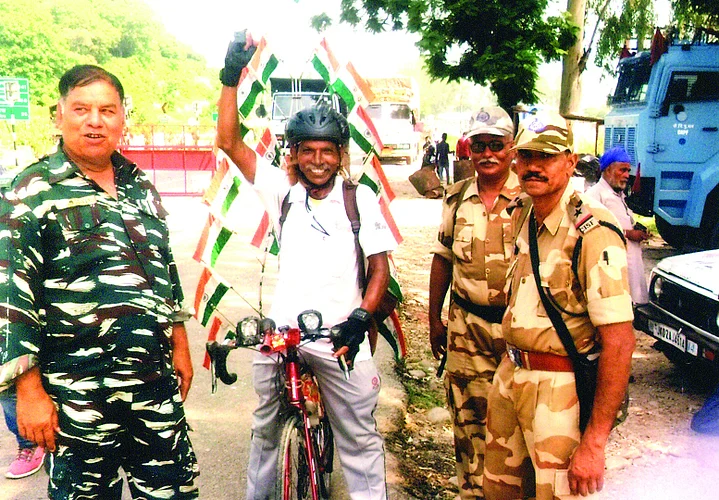 Cyclist Bharat Malik attempt for Guinness Book of World Records