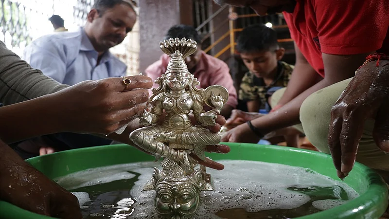 navratri colours of 2019 preparation at kolhapur ambabai temple